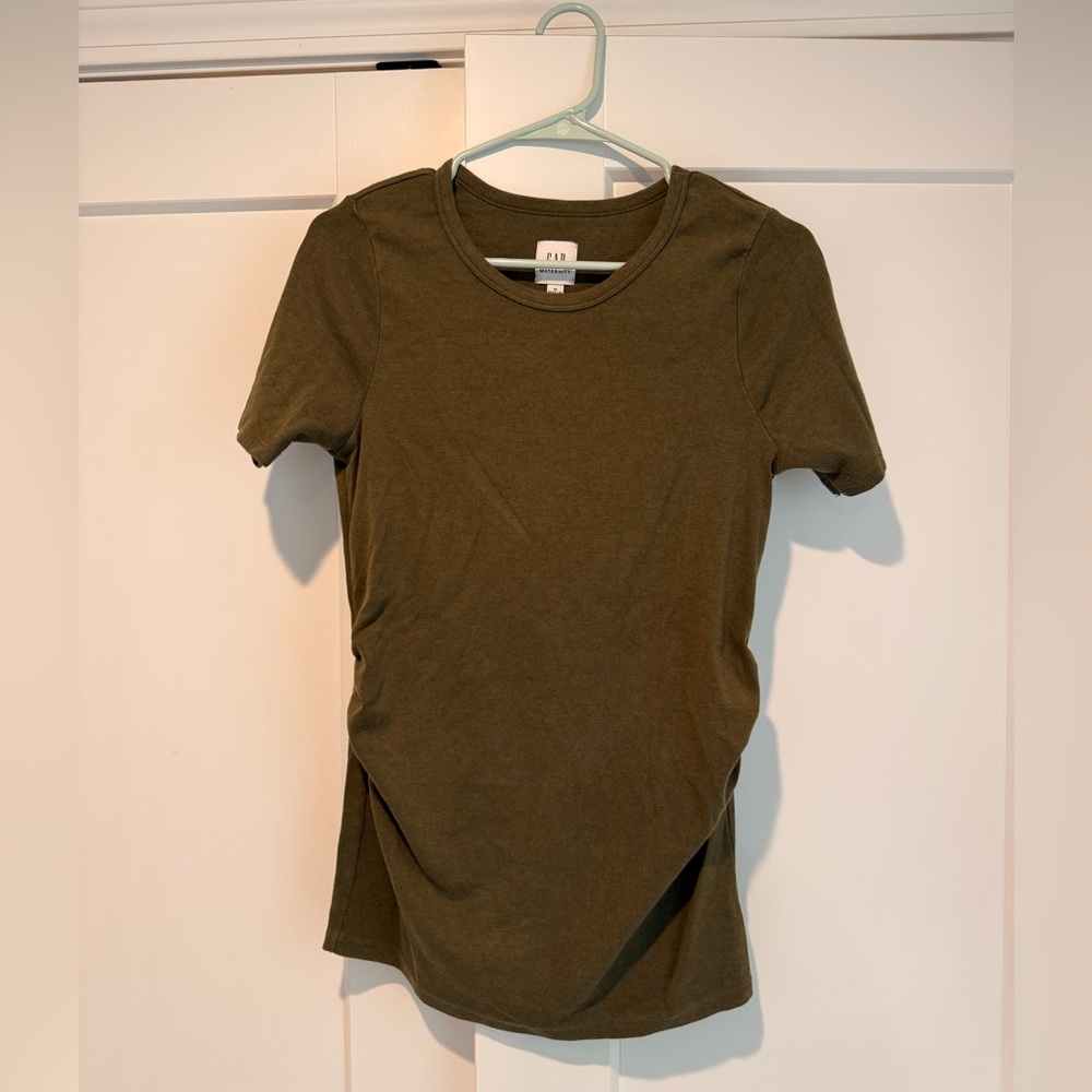 GAP Maternity Modern Crewneck T-Shirt
